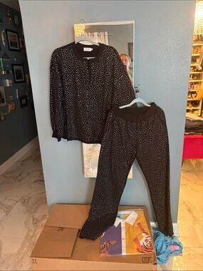 Glitz Black Polka Dot Track Pants & Pullover Set